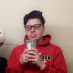 Meet your Posher, Caroline